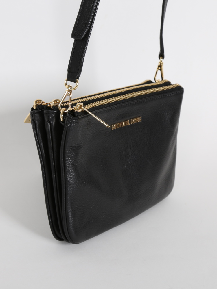 Michael Kors Bedford Gusset Small Leather Crossbody www.luxurybags.eu