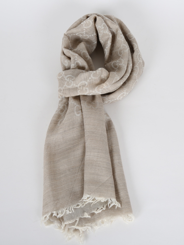 gucci beige wool scarf