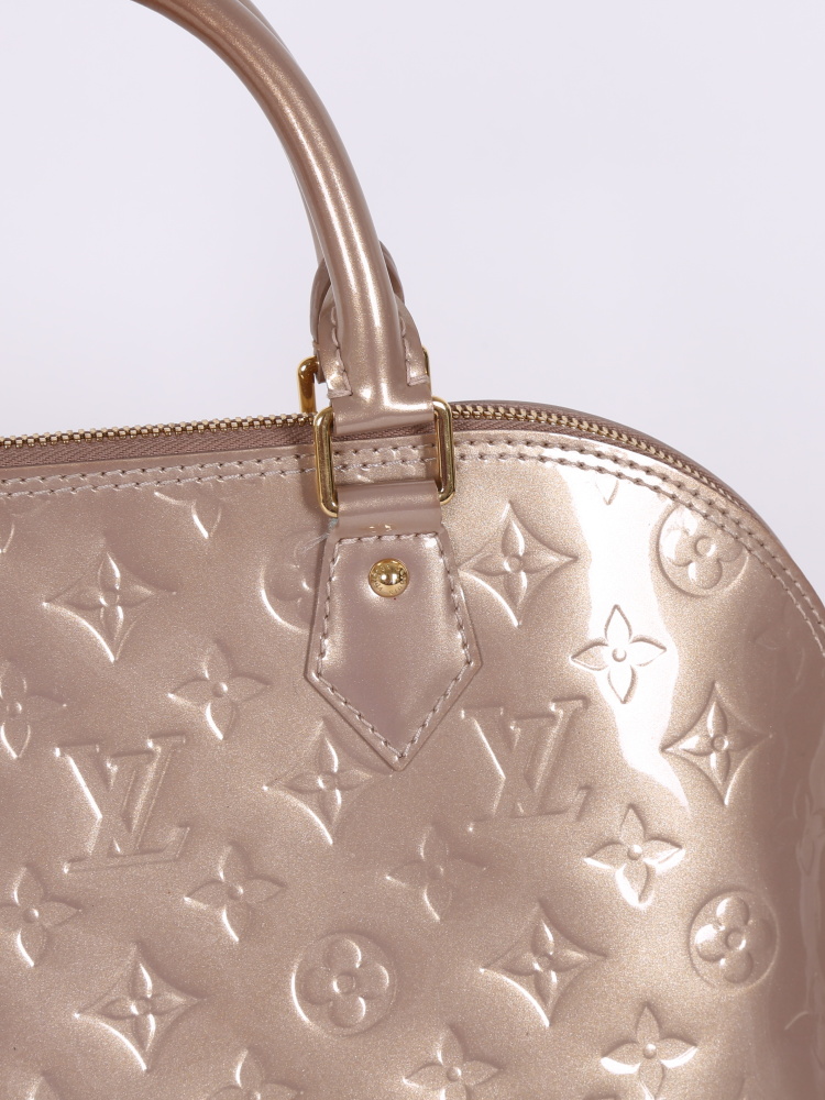 Jak rozpoznać podróbkę torebki Louis Vuitton Vernis Alma ? 
