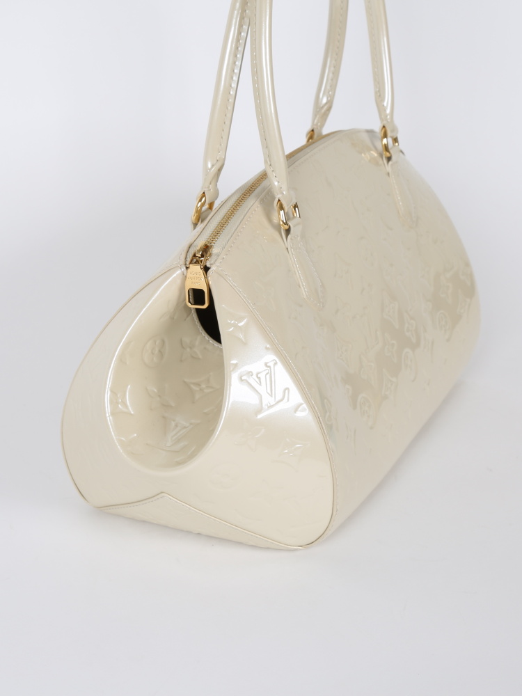 Louis Vuitton Blanc Corail Monogram Vernis Sherwood PM Bag
