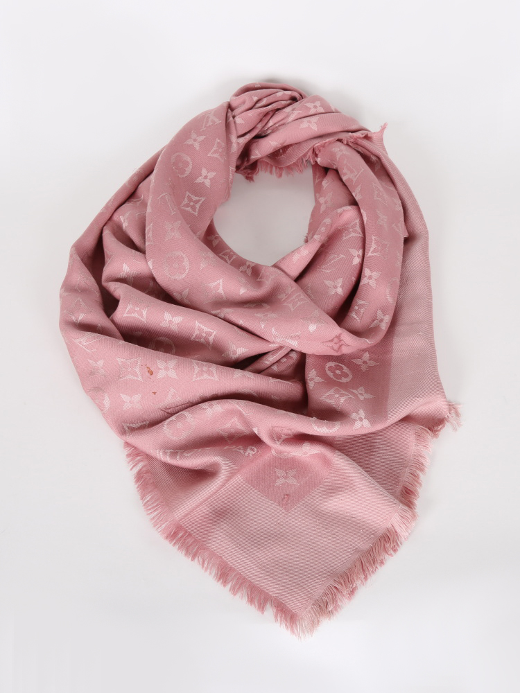 Louis Vuitton Monogram Classic Shawl Rose Poudre Silk