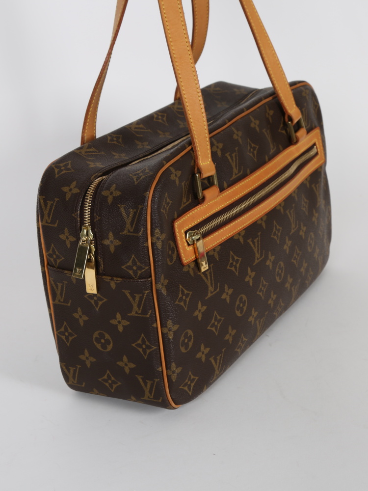 Louis Vuitton Monogram Canvas Cite GM QJB0L68703000