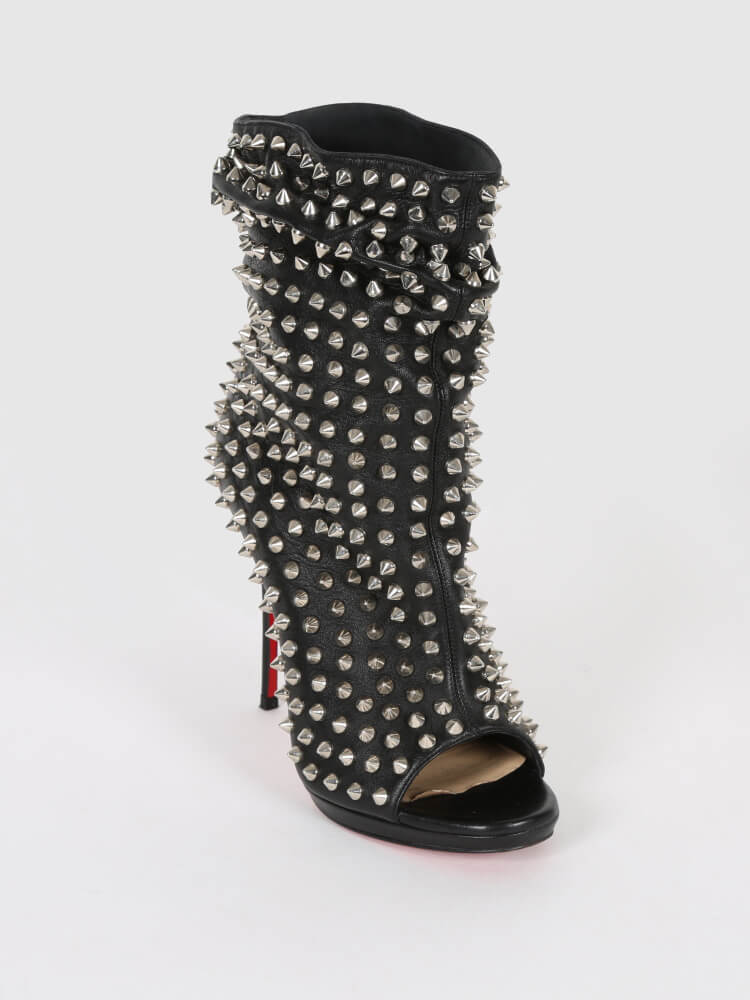 Christian louboutin outlet peep toe booties