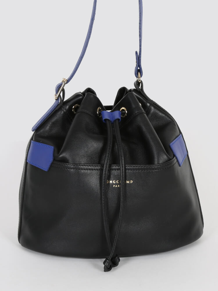 LONGCHAMP - Bucket bag in black grained leather with sho…