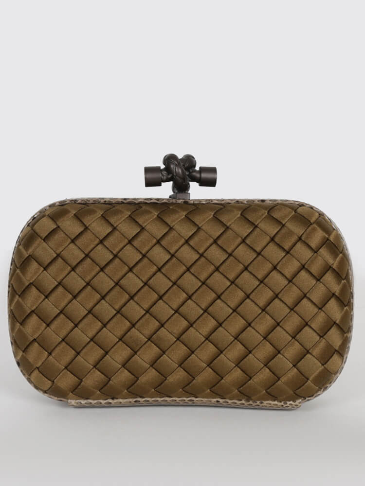 Bottega Veneta Intrecciato Sheepskin Impero Ayers Knot Clutch Gold –  EliteLaza