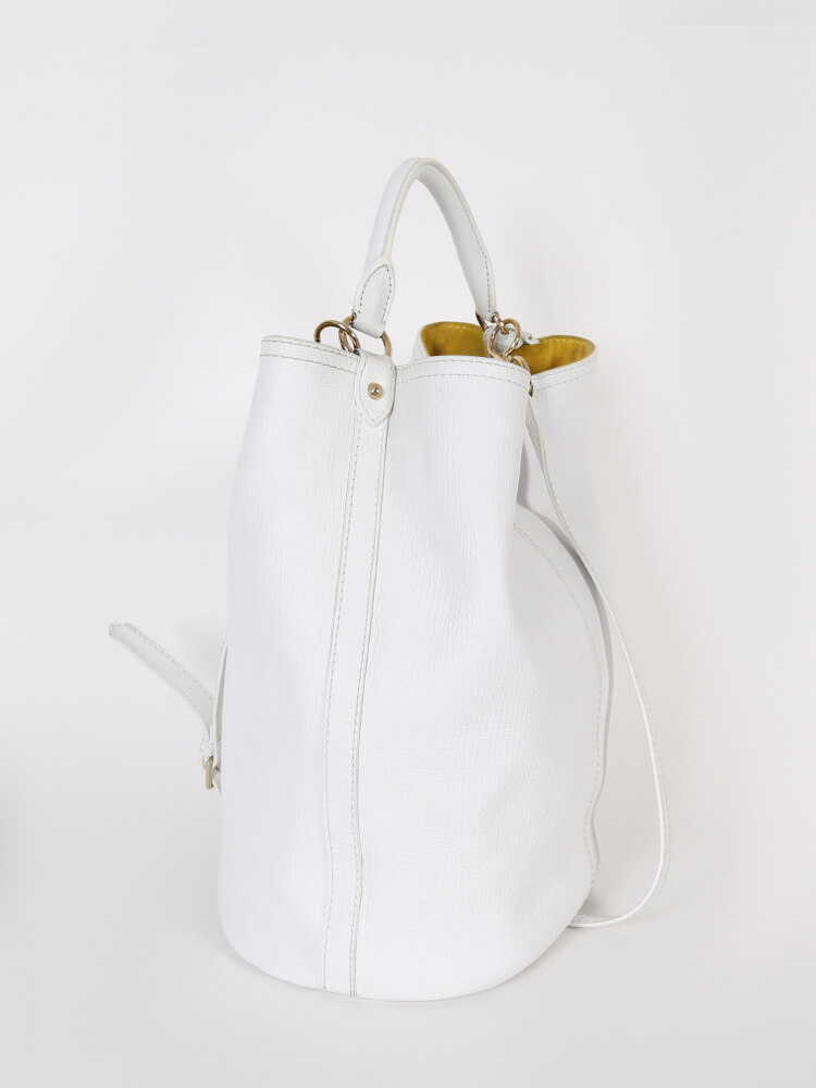 Max Mara White Leather Hobo Bag with Strap www.luxurybags.eu