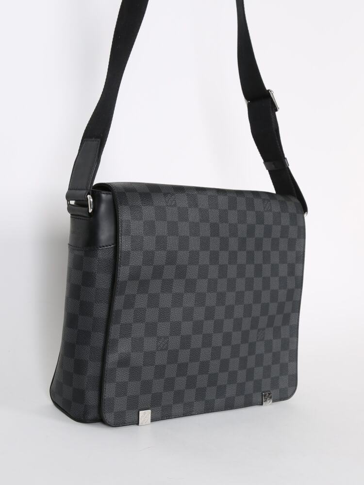 Louis Vuitton District MM Damier Graphite Messenger Bag