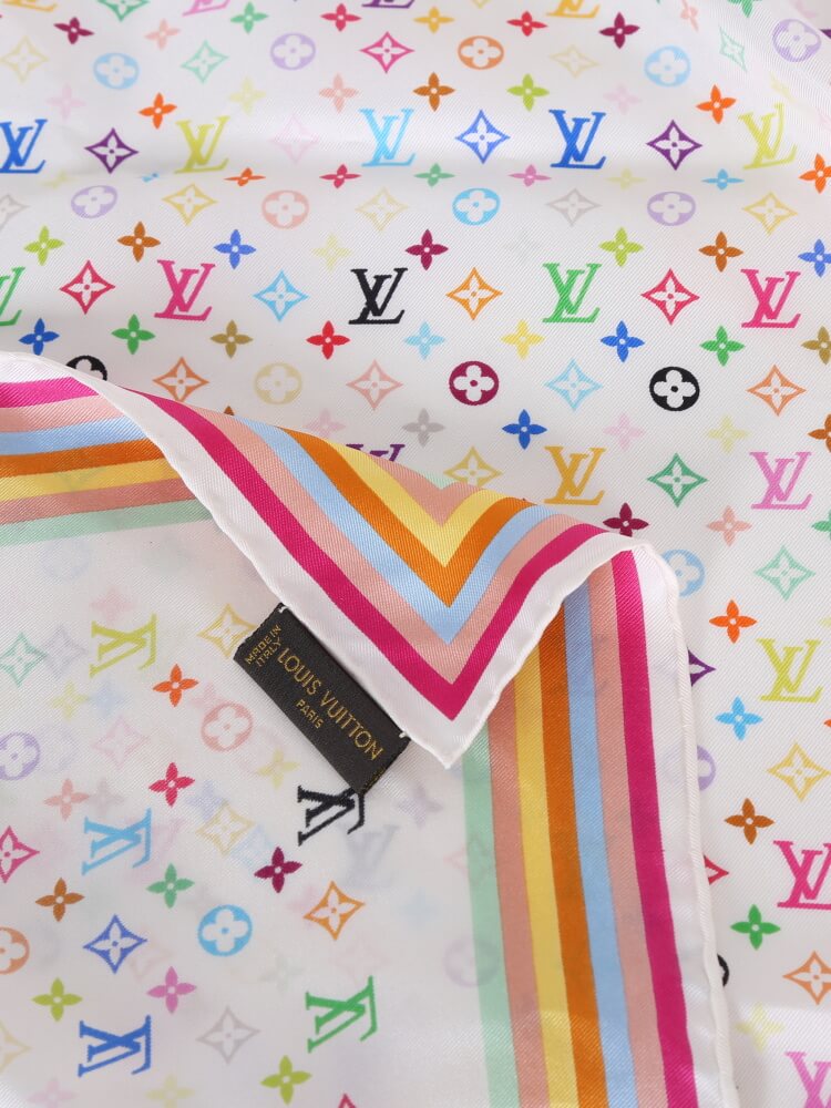Châle monogram silk scarf Louis Vuitton Multicolour in Silk - 27949694