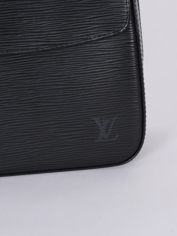 Louis Vuitton Noir Epi Leather Byushi Bag Louis Vuitton