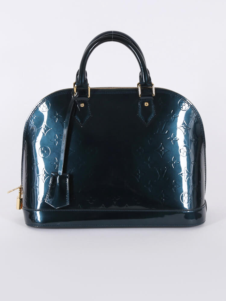 Louis Vuitton Blue Vernis Wilshire PM Leather Patent leather ref.292997 -  Joli Closet