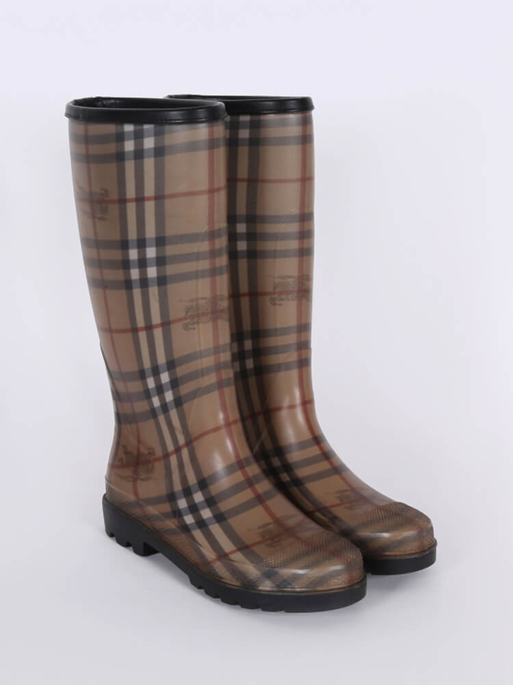 burberry haymarket check rain boots