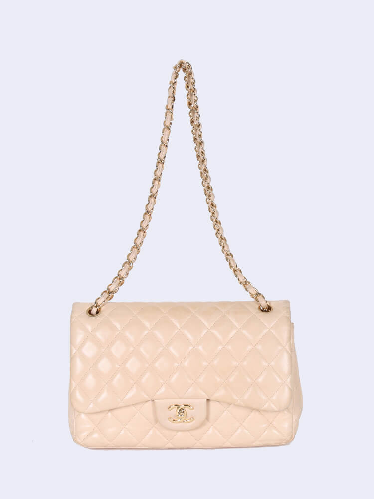 chanel patent quilted bag