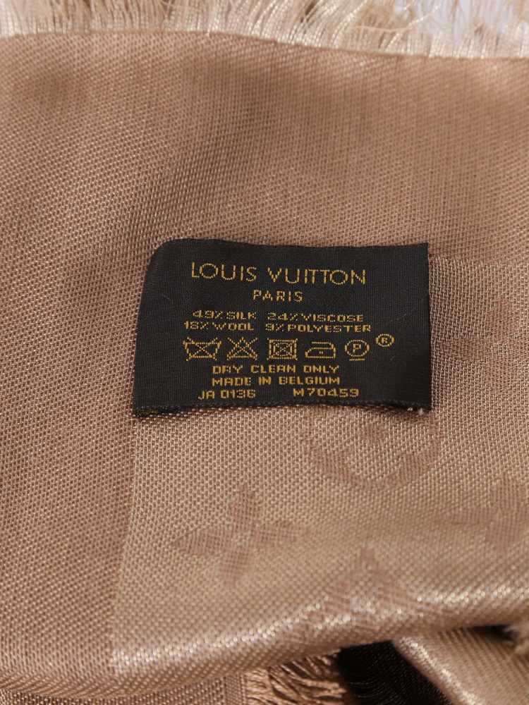 Louis Vuitton M74026 Lurex Shine Monogram Shawl Scarf, White - Buy Online -  34614513