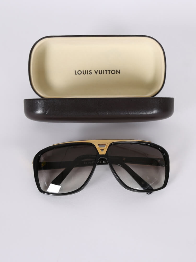 Vuitton - Evidence Sunglasses Black www.luxurybags.eu