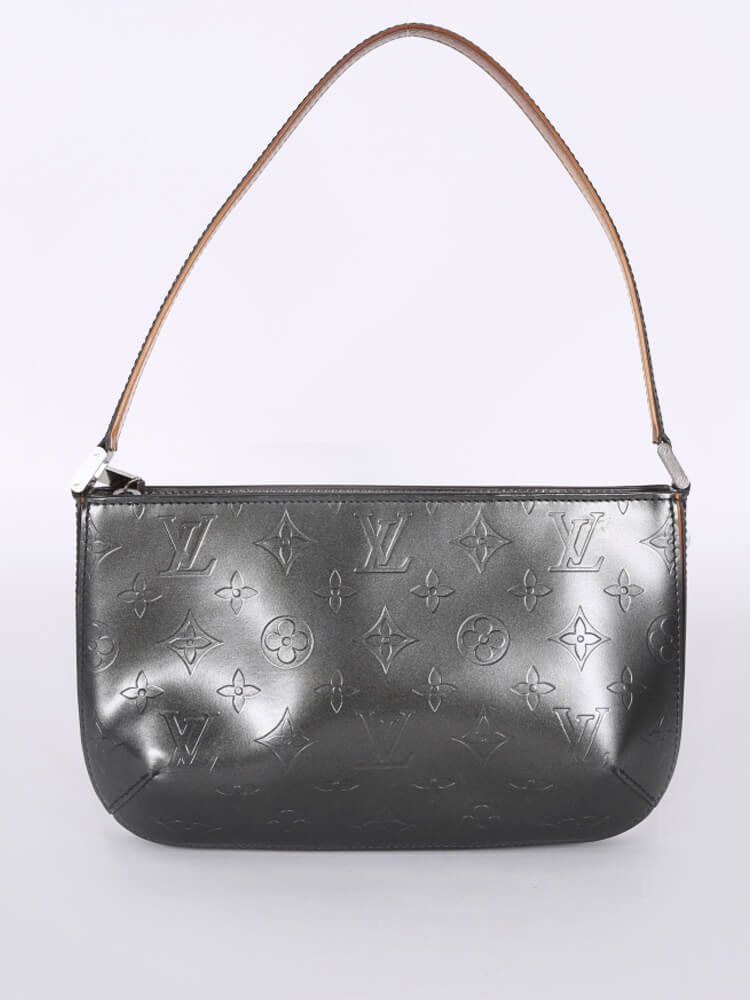 Louis Vuitton Fowler Mat Monogram Pochette Bag Grey For Sale at 1stDibs