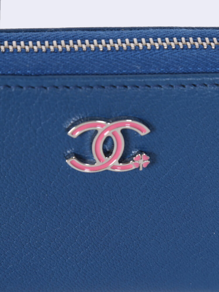 Chanel - CC Lucky Clover Leather Small Zippy Coin Purse Blue