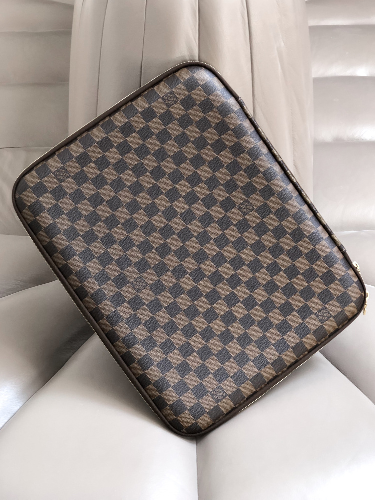Louis Vuitton Damier Ebene Canvas Horizon Laptop Sleeve