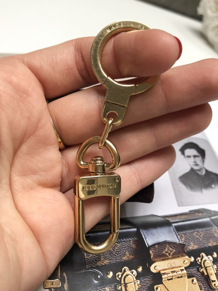 Louis Vuitton Pochette Extender Gold Key Ring