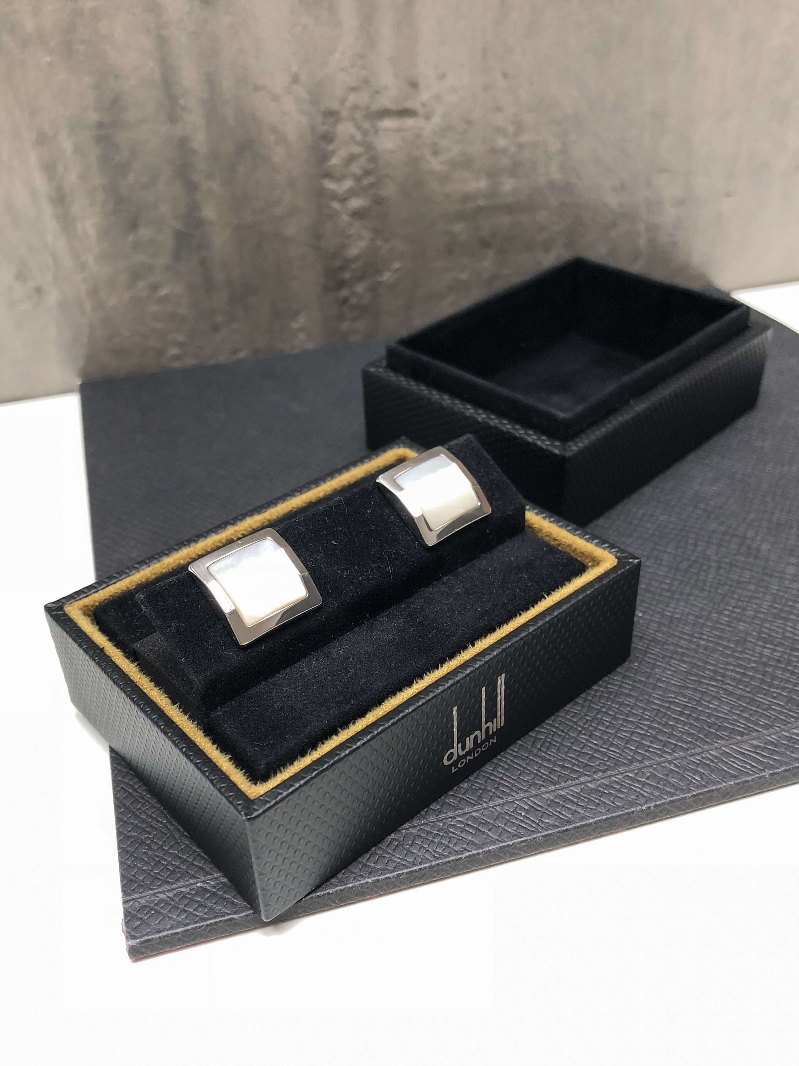 Dunhill mother deals of pearl cufflinks