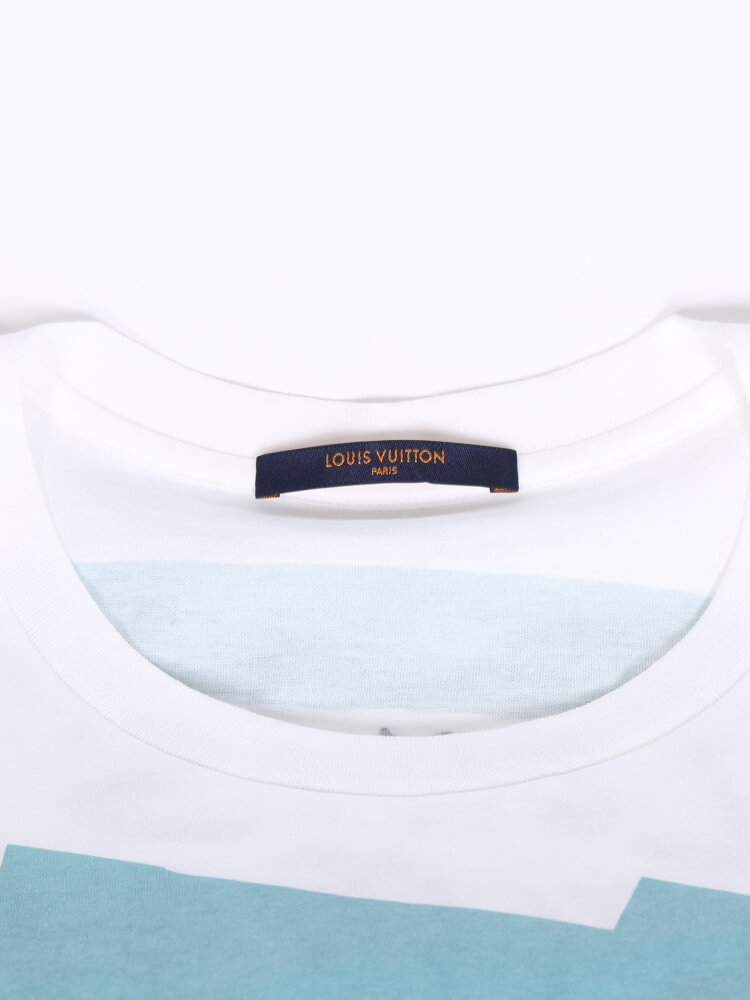 Louis Vuitton Men's White & Blue Cotton Regular Fit Short Sleeve Card Shirt  – Luxuria & Co.