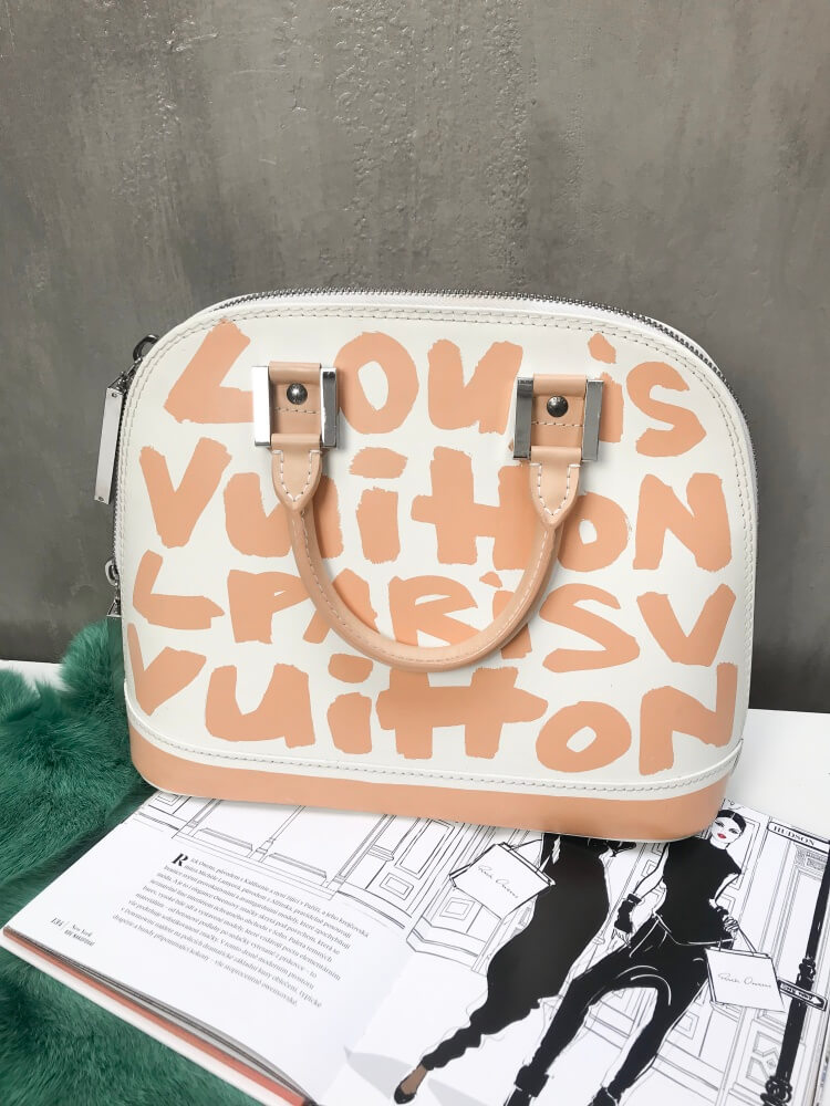 Louis Vuitton - Alma MM Graffiti Beige