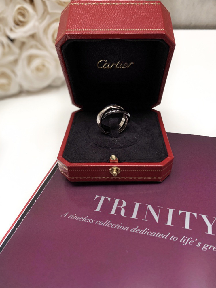 Cartier trinity sale ceramic ring