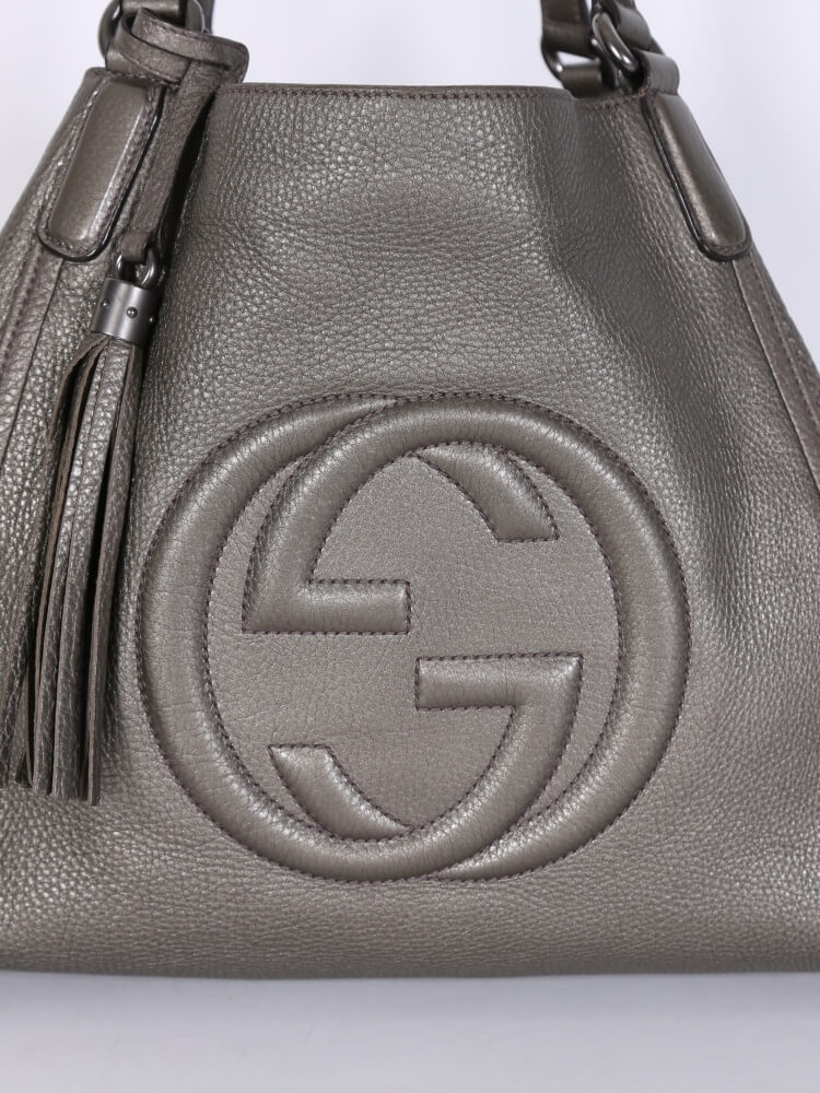 Gucci Soho Leather Shoulder Bag Metallic Grey www.luxurybags.eu