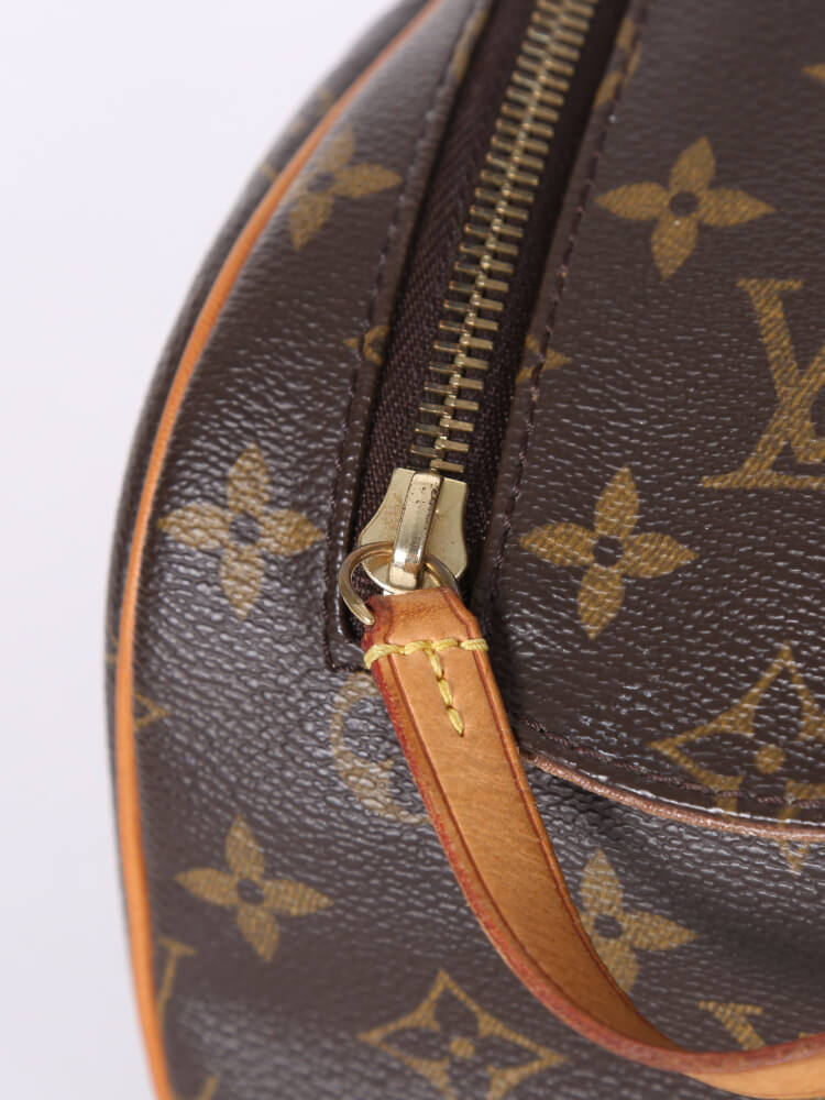 LOUIS VUITTON Monogram King Size Toiletry Bag 1243118