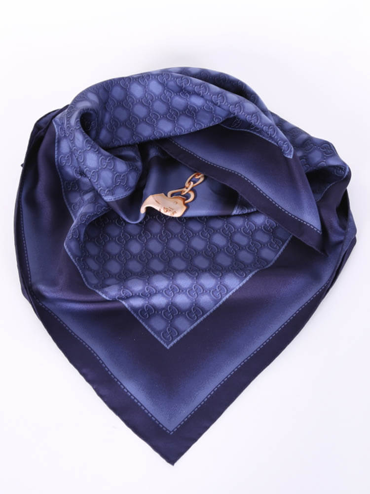 Silk neckerchief Disney x Gucci Blue in Silk - 33456529