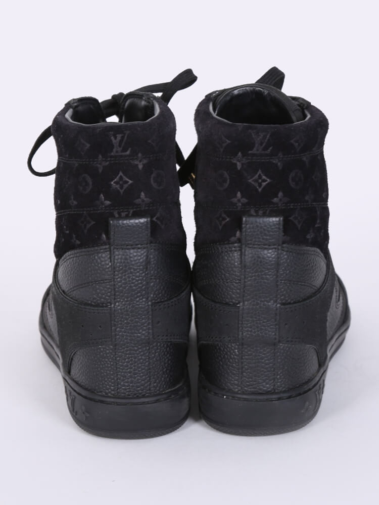 Louis Vuitton hi-top sneakers in black leather ref.732577 - Joli