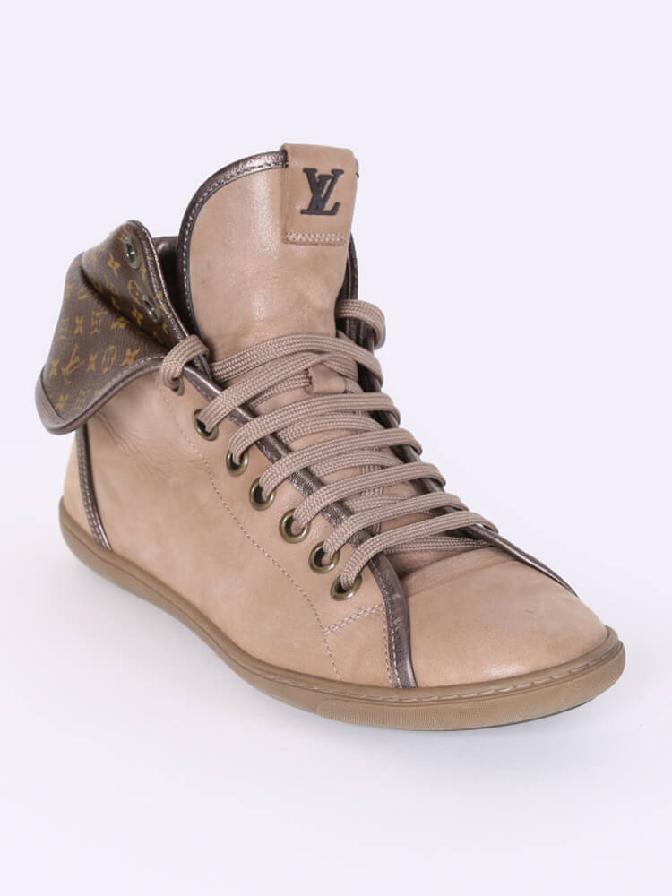 Louis Vuitton Leather Shoes; Smooth Pigmented (Smooth Pigmented Oil Suede  Cowhide Nubuck) - Arad Branding