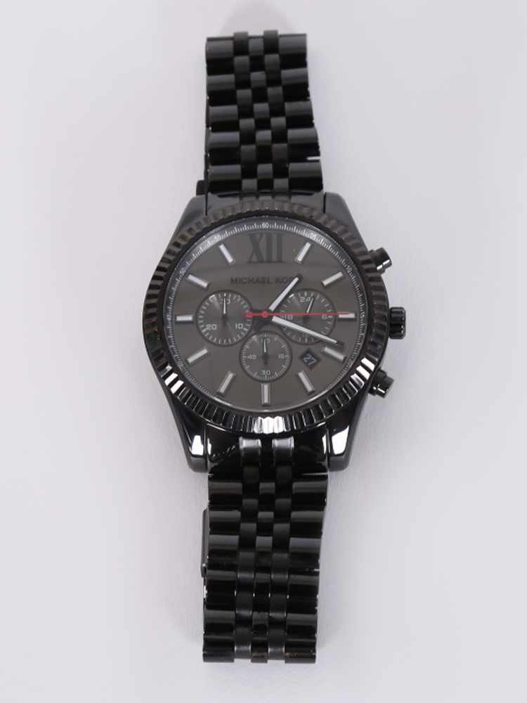 mk 8320 watch