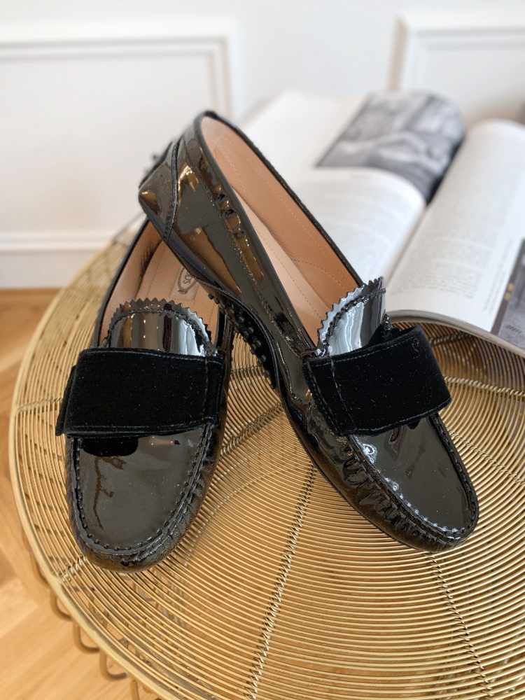 Tod s Gommino Driving Patent Leather Velvet Bow Moccasins 41