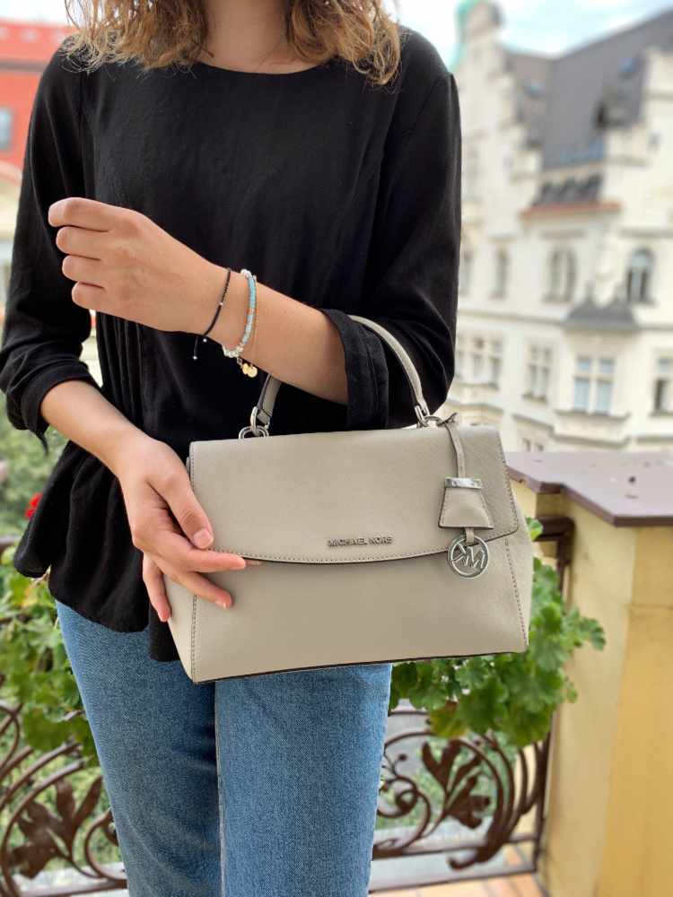 Michael Kors Authenticated Ava Leather Handbag