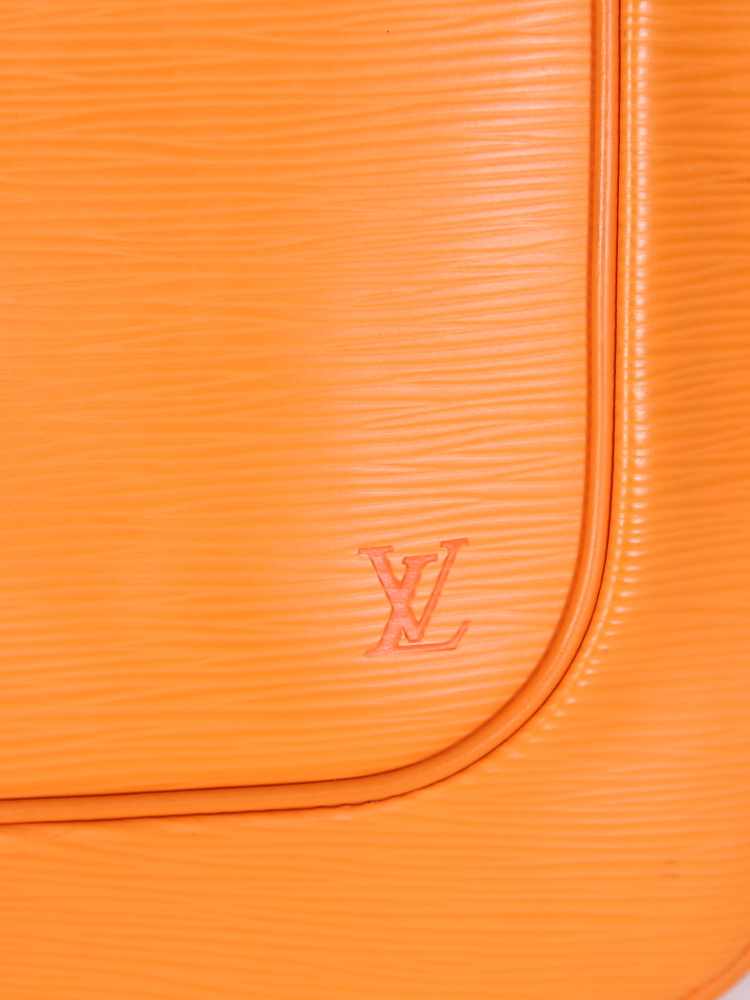 Louis Vuitton Cyber Epi Leather Millennium Wish Bracelet LV-A0304P-1000 –  MISLUX