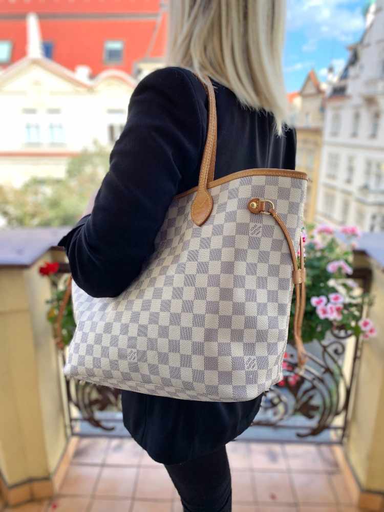 Louis Vuitton, Bags, Louis Vuitton Neverfull Bag 209