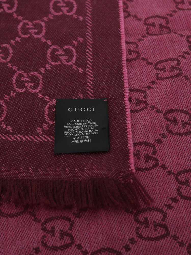 gucci magenta scarf