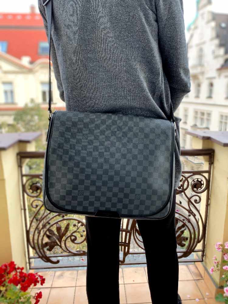 Louis Vuitton Daniel mm Satchel Bag