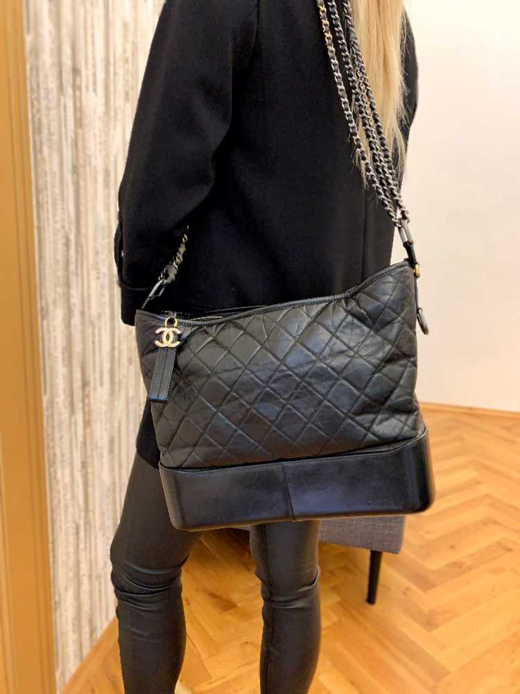 chanel black hobo bag