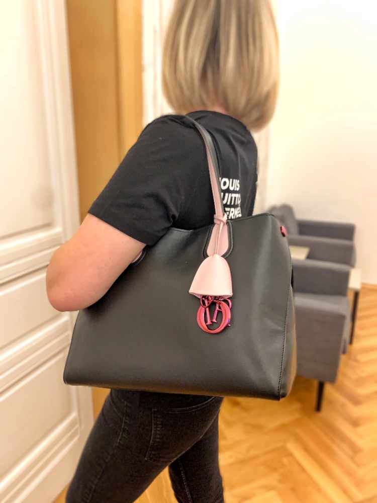 Dior best sale addict tote