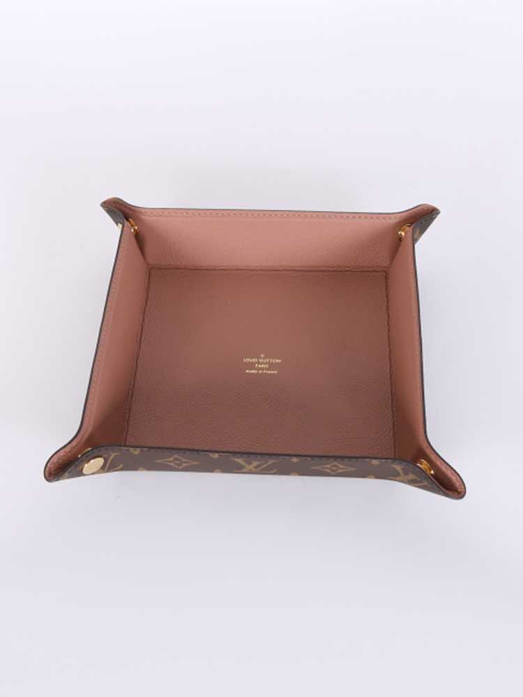 Luxury LV Louis Vuitton Jewelry Holder PU Leather Storage Tray - China  Jewelry Tray and Luxury Tray price