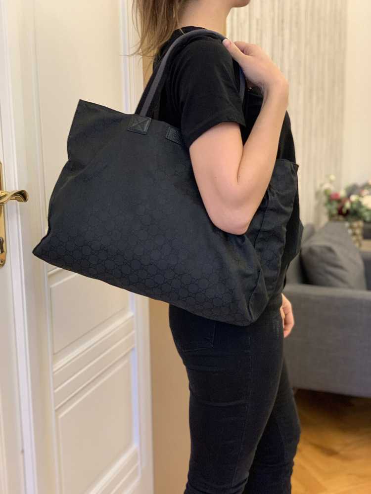 NYLON SHOPPER - Black