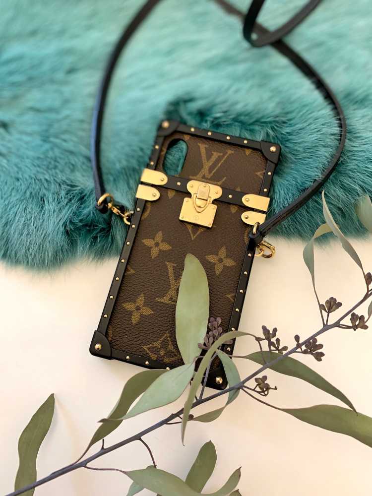 Louis Vuitton Monogram Canvas Eye Trunk for iPhone X & XS Phone Case