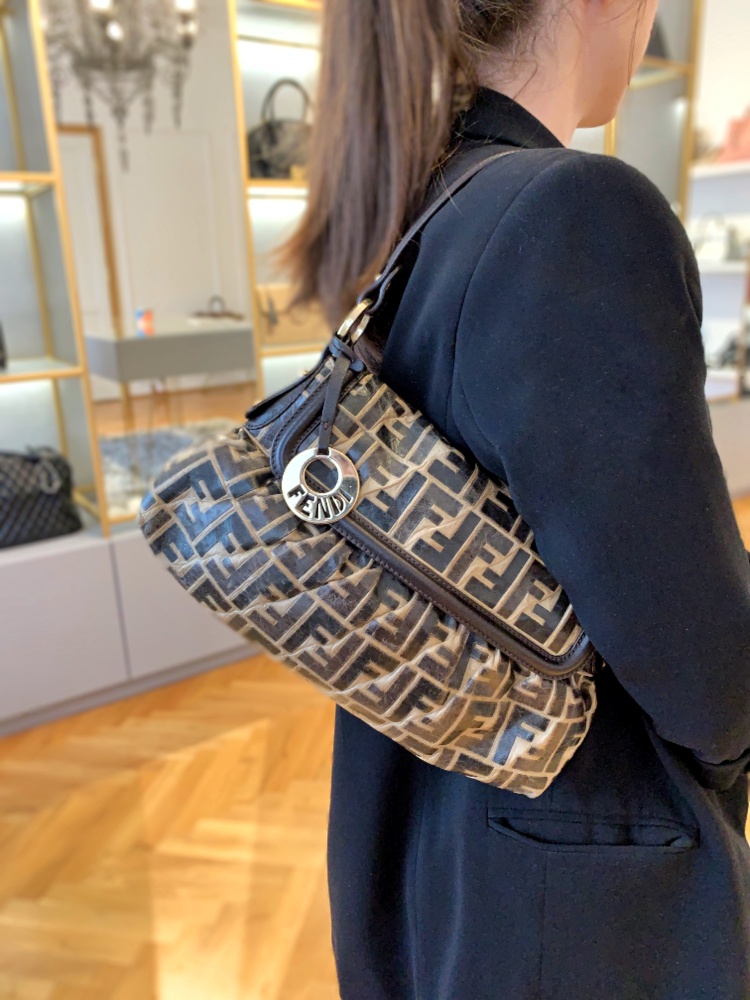 fendi shell bag