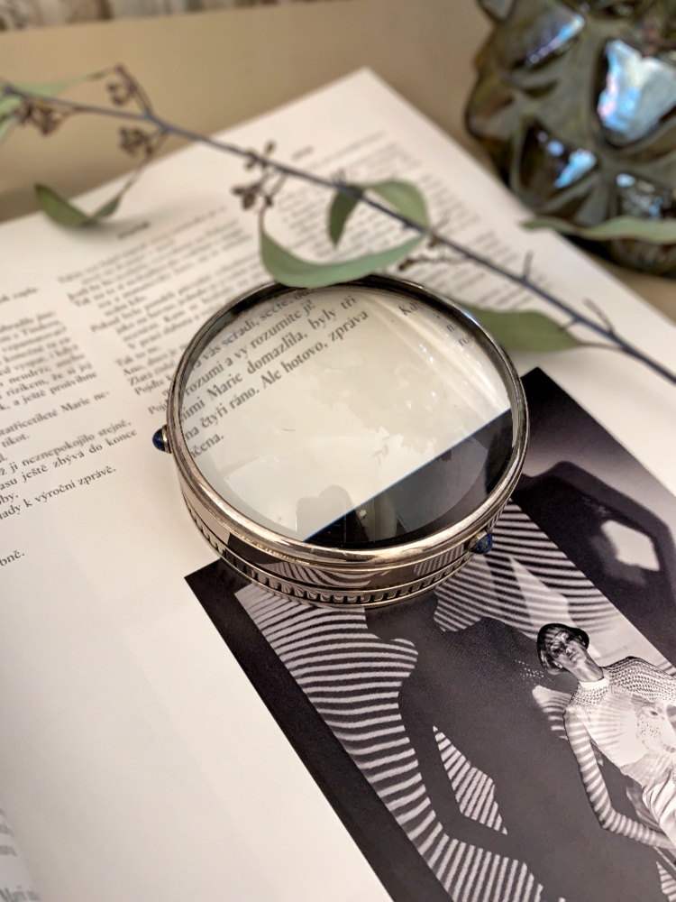 cartier magnifying glass