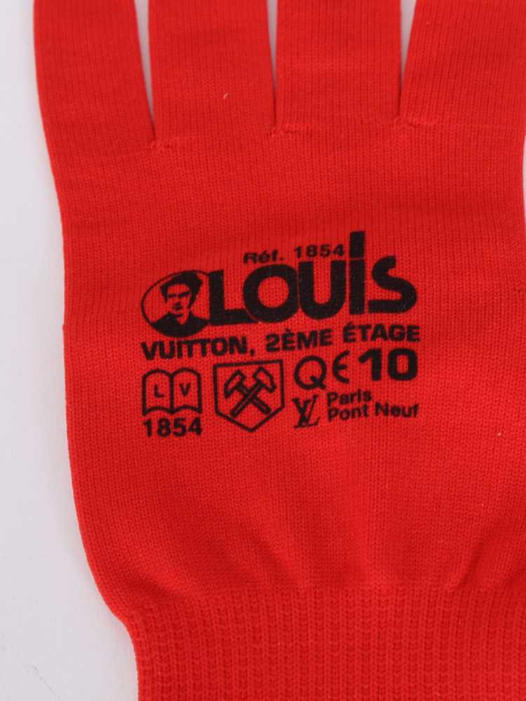 Gloves Louis Vuitton Red size M International in Polyester - 33966784