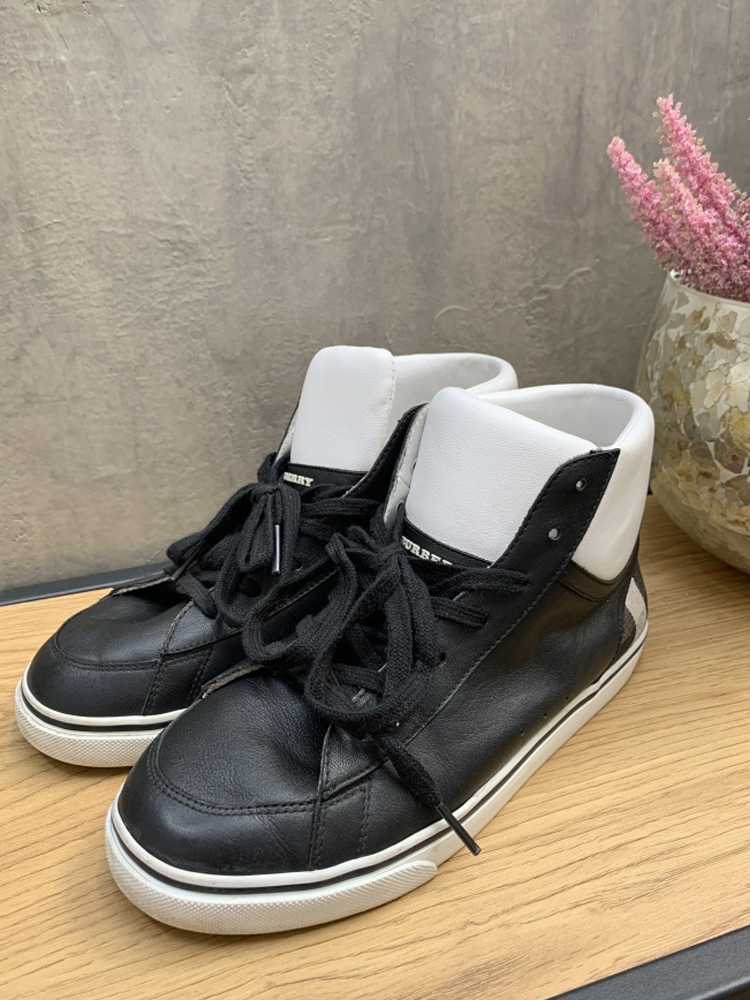 Burberry unisex check popular hi top size 35 ( LAST DAY SALE!)