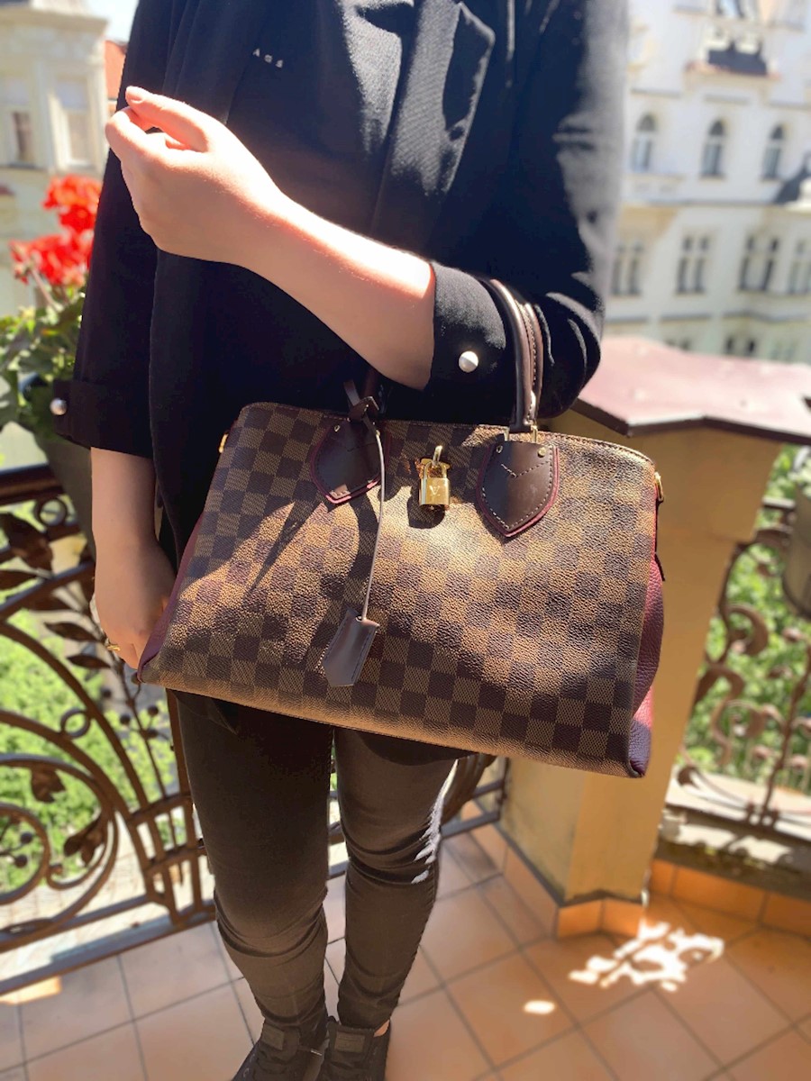 Bag Louis Vuitton Burgundy In Leather