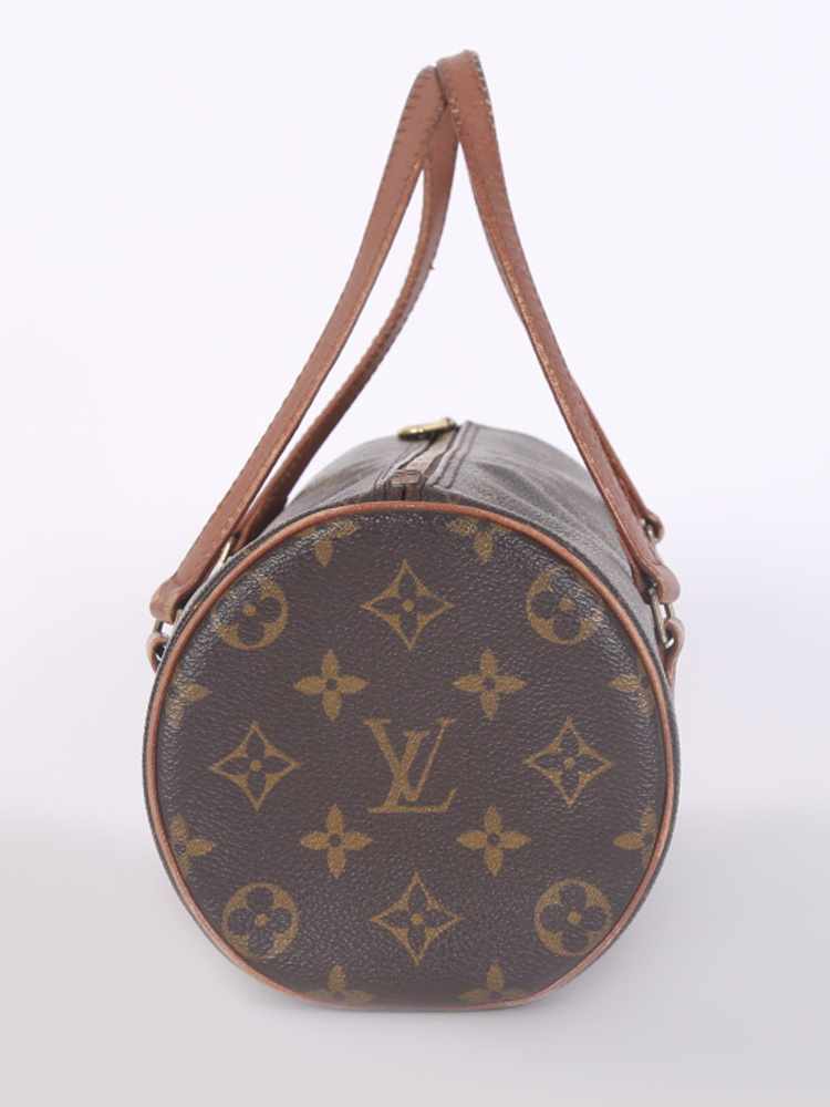 LOUIS VUITTON Monogram Papillon 26 Handbag - GHW, Video diterbitkan oleh  Luxie Moxie