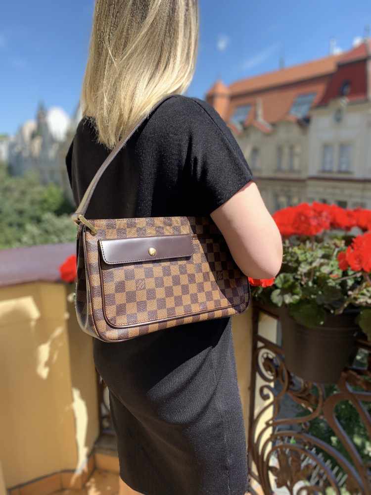 Louis Vuitton pre-owned Damier Ebène Aubagne shoulder bag